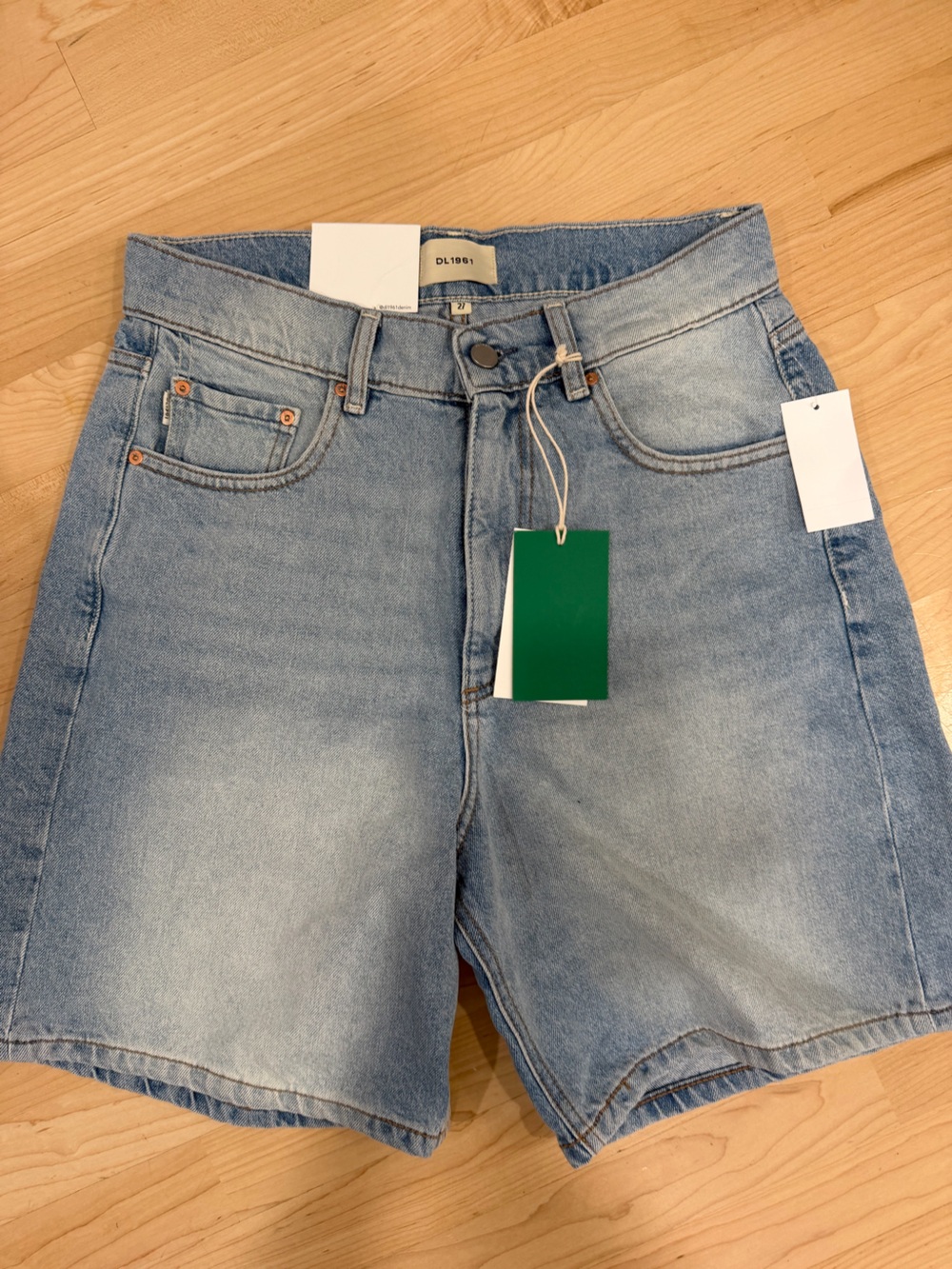 DL1961 Light Wash High-Rise Jean Shorts - Taylor